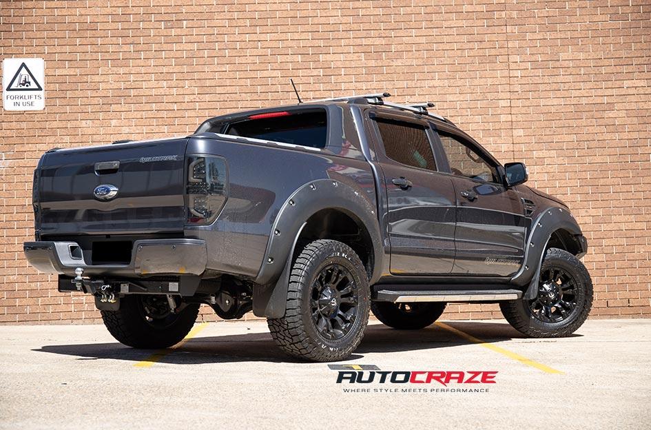 FORD-RANGER-VAPOR-MATTE-BLACK